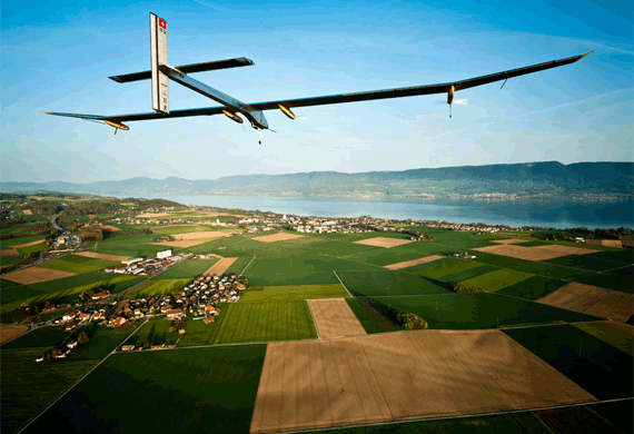 Record-breaking solar flight reaches Hawaii Record-breaking solar flight reaches Hawaii