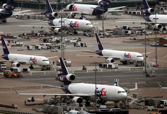 FedEx reaches tentative agreement with pilots’ union