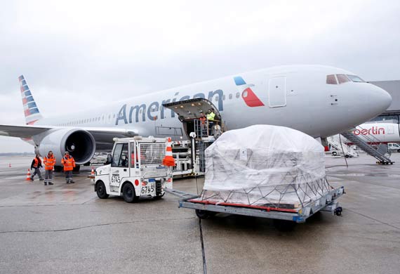AA Cargo enhances product line with CSafe Global Leasing