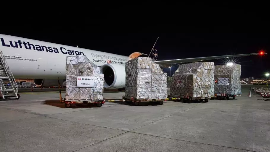 Tech major Lenovo hops onto CO2-neutral flights by DB Schenker, Lufthansa Cargo Tech major Lenovo hops onto CO2-neutral flights by DB Schenker, Lufthansa Cargo