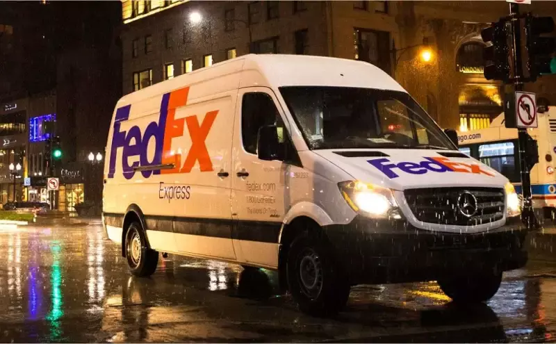 FedEx and Microsoft to launch new cross-platform logistics solution for e-commerce FedEx and Microsoft to launch new cross-platform logistics solution for e-commerce
