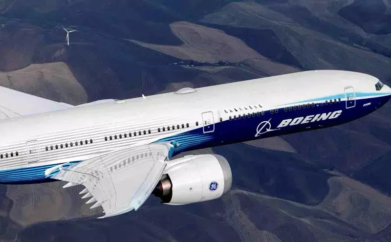 777-9 will be the worlds largest and most efficient twin-engine jet, delivering 10 per cent better fuel use 777-9 will be the worlds largest and most efficient twin-engine jet, delivering 10 per cent better fuel use