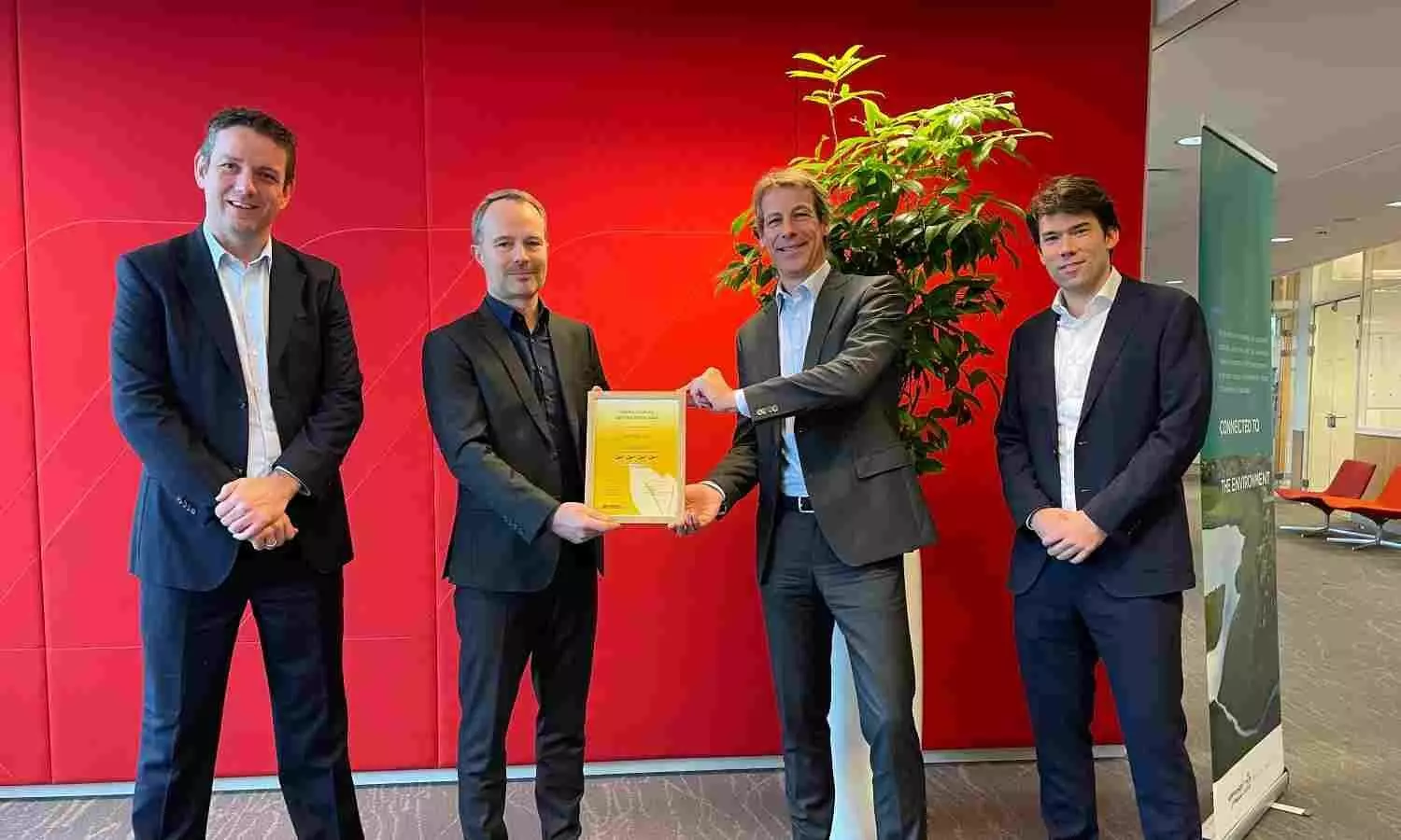 DHL purchases 33 million liters of SAF from AFKLMP DHL purchases 33 million liters of SAF from AFKLMP