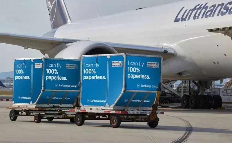 Lufthansa Cargo now only flies with electronic Air Waybills Lufthansa Cargo now only flies with electronic Air Waybills