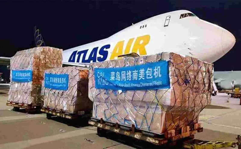 The 747-8F provides 20% higher payload capacity and 16% lower fuel consumption than the very capable 747-400F The 747-8F provides 20% higher payload capacity and 16% lower fuel consumption than the very capable 747-400F
