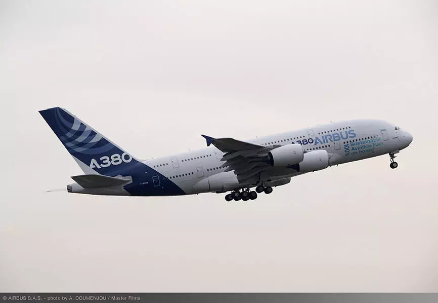 Airbus performs first A380 flight powered by 100% SAF