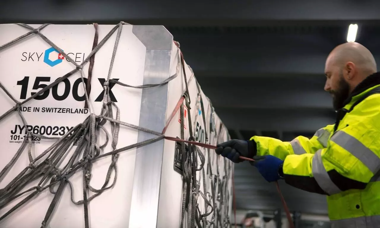 SkyCell launches 1500X container with 270 hours independent runtime SkyCell launches 1500X container with 270 hours independent runtime