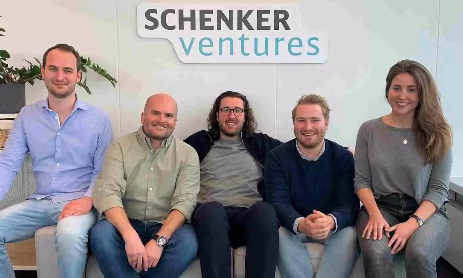 (left to right) Fabian Sedlmayr, Patric Hoffmann, Nils Aschmann, Nico Szeli, Paulina Banszerus (left to right) Fabian Sedlmayr, Patric Hoffmann, Nils Aschmann, Nico Szeli, Paulina Banszerus