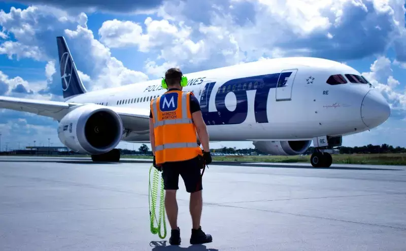 Menzies expands LOT Polish Airlines deal across Europe, N. America Menzies expands LOT Polish Airlines deal across Europe, N. America