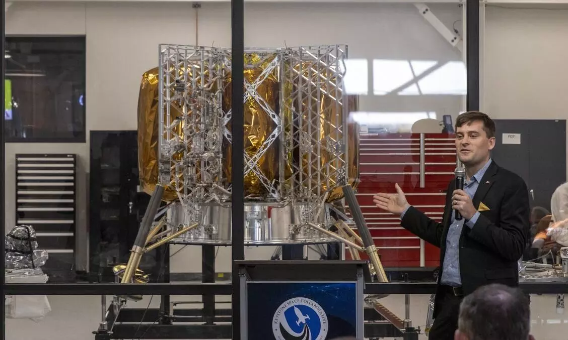 Astrobotic unveils Peregrine Lunar Lander flight model Astrobotic unveils Peregrine Lunar Lander flight model