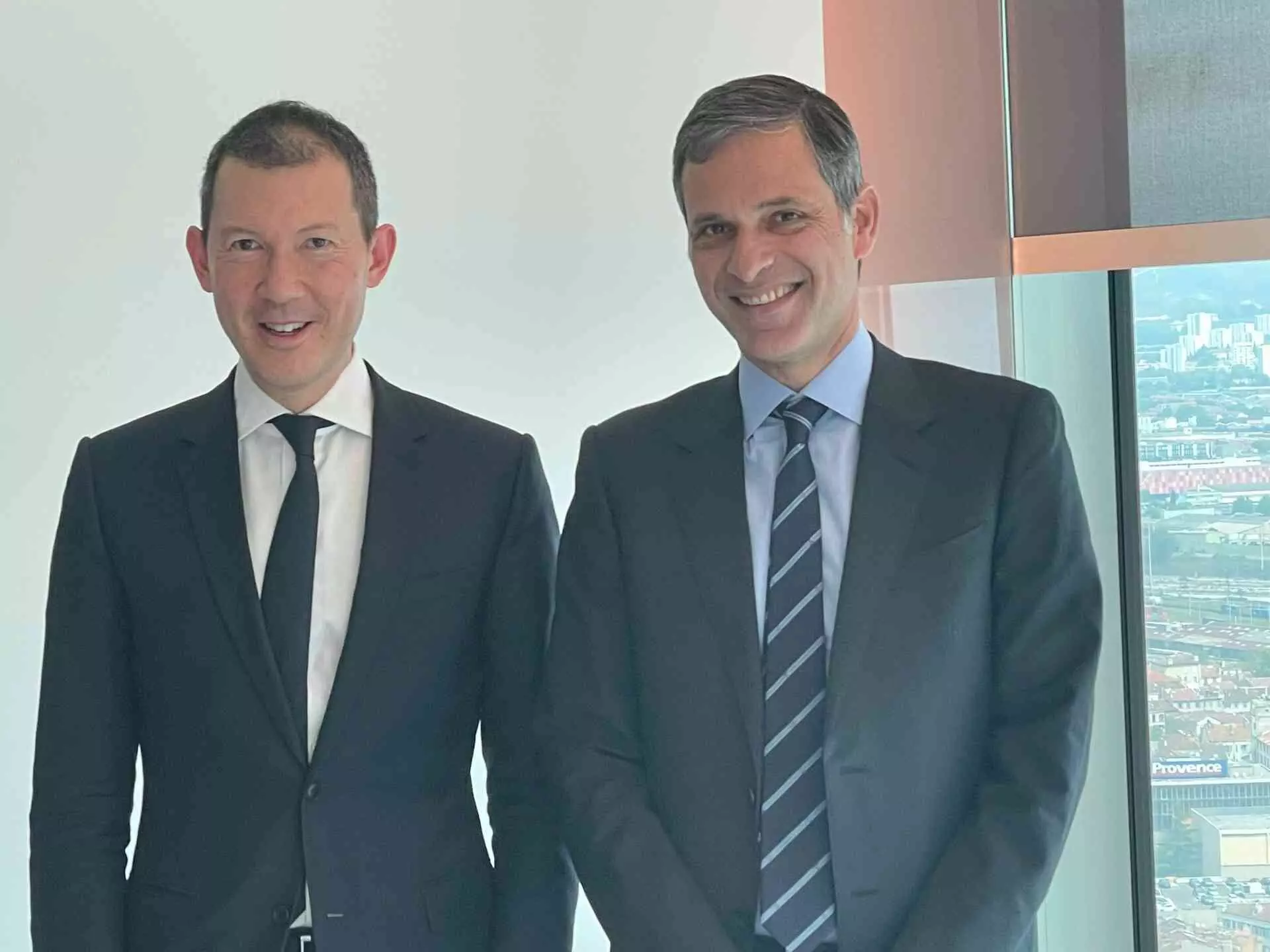 (L-R) Air France-KLM Group CEO Benjamin Smith and Rodolphe Saadé, chairman and CEO of the CMA CGM Group