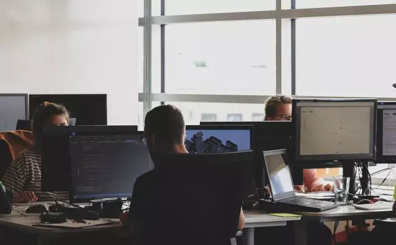 Wave of tech layoffs reaches logistics industry shores Wave of tech layoffs reaches logistics industry shores