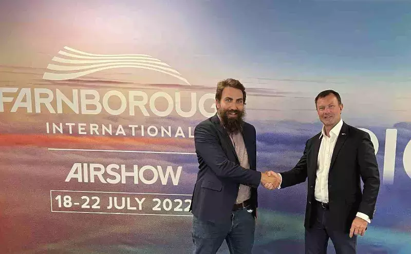 Svilen Rangelov, co-founder and CEO, DRONAMICS and Steve Osborne, GM, Quickstep Holdings Svilen Rangelov, co-founder and CEO, DRONAMICS and Steve Osborne, GM, Quickstep Holdings