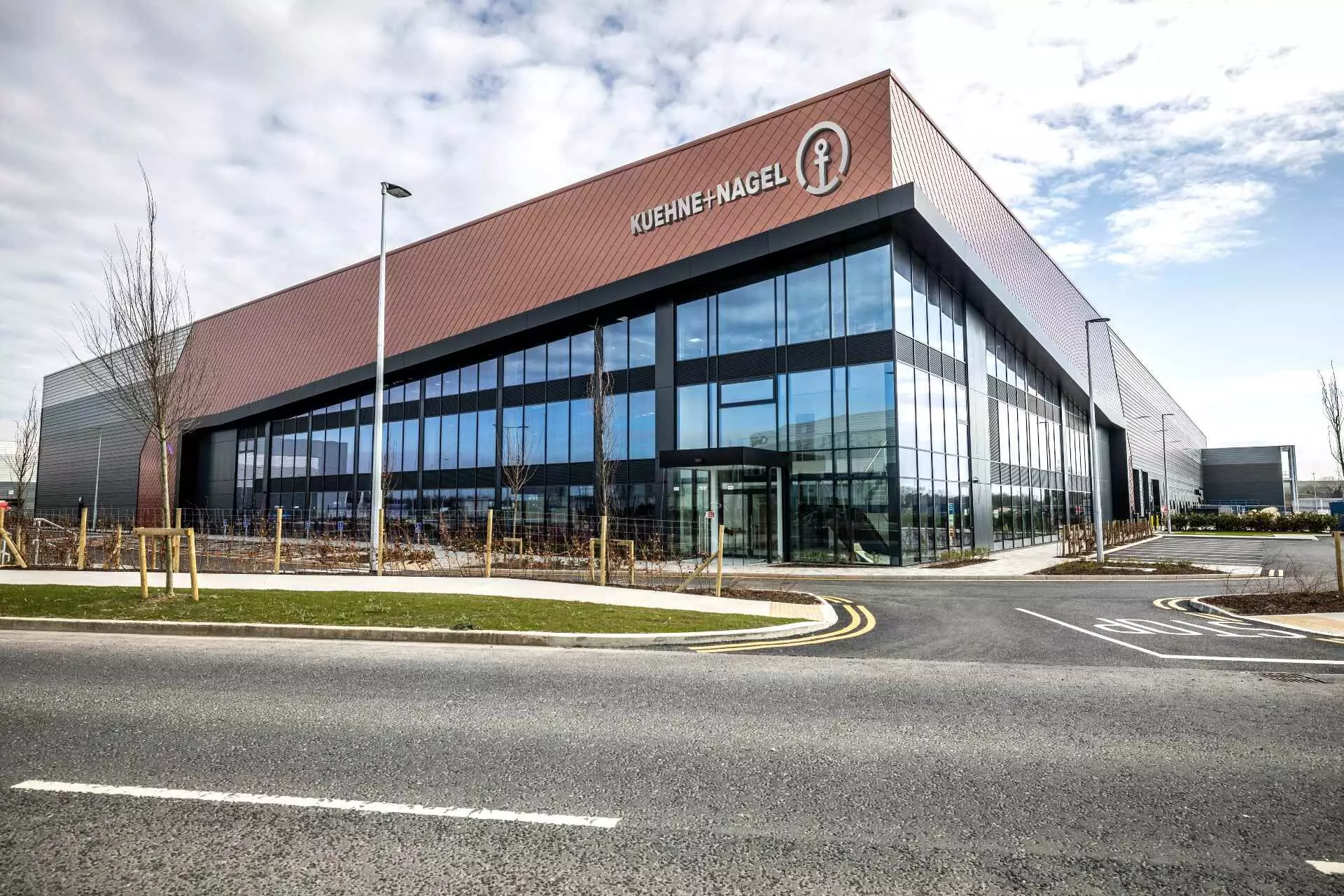 Kuehne+Nagel opens fourth warehouse for the healthcare sector in Ireland