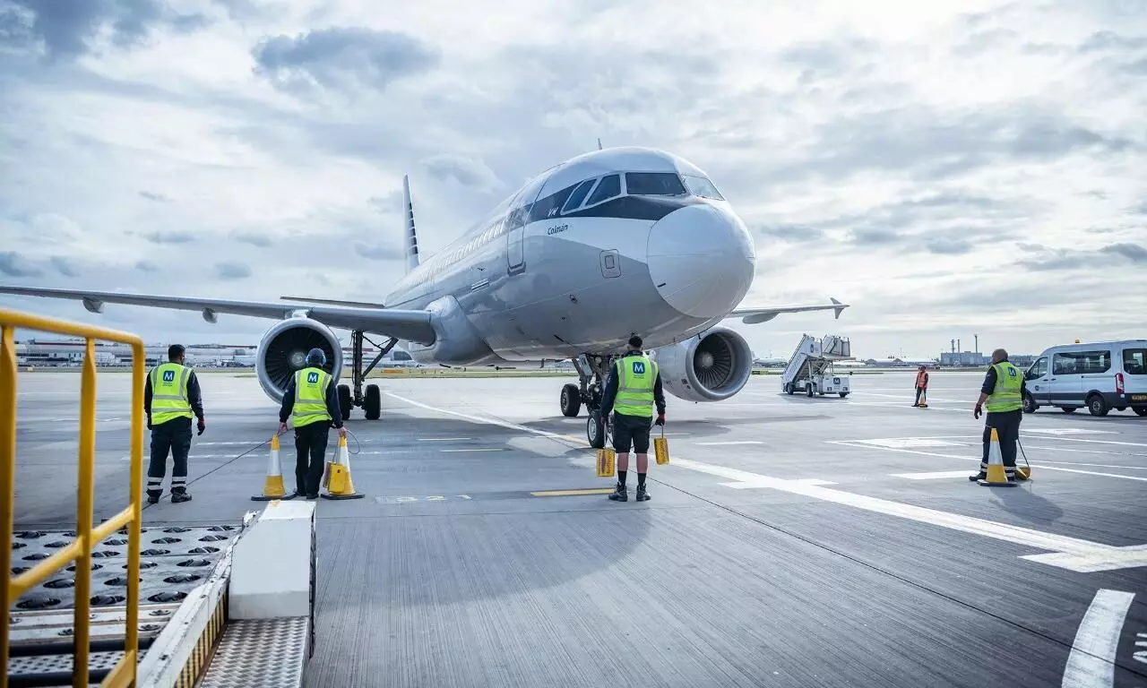 Agility completes £763 million acquisition of Menzies Aviation Agility completes £763 million acquisition of Menzies Aviation