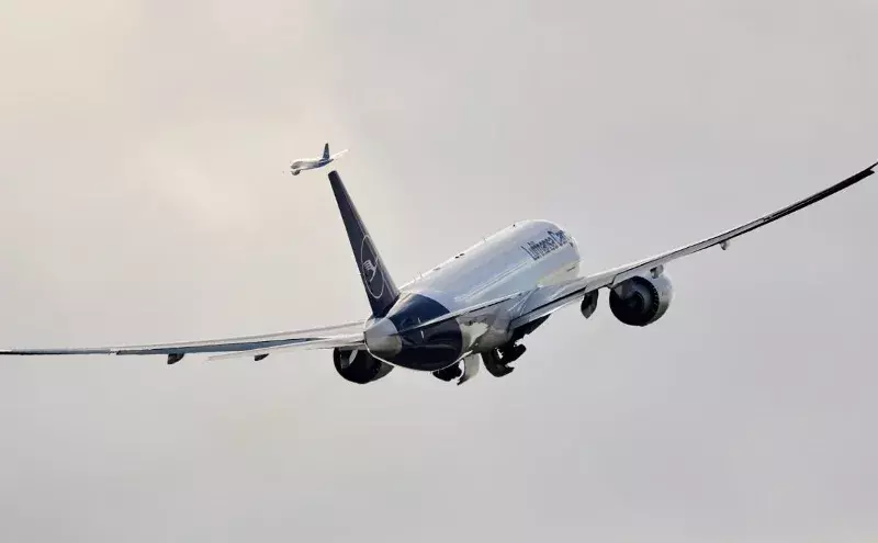 Additional freighter enables Lufthansa Cargo to grow its network to Asia, North America Additional freighter enables Lufthansa Cargo to grow its network to Asia, North America