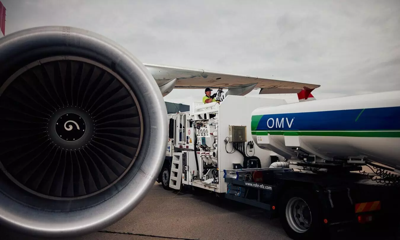 Lufthansa Group, OMV sign 800,000 tonnes SAF deal Lufthansa Group, OMV sign 800,000 tonnes SAF deal