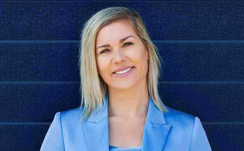Kirsten De Bruijn, Executive Vice-President Cargo, WestJet Kirsten De Bruijn, Executive Vice-President Cargo, WestJet