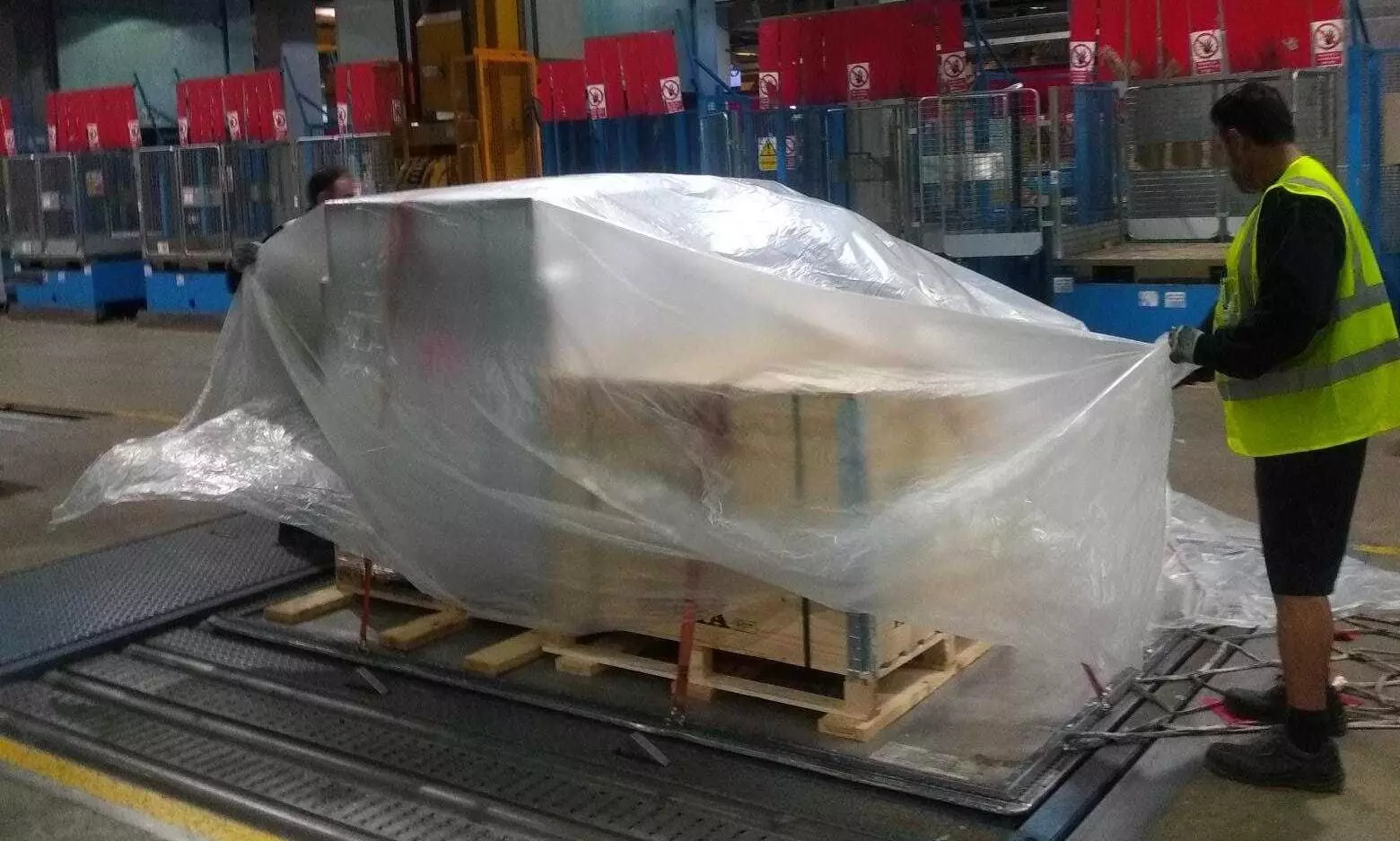 IAG Cargo trials new biodegradable film wrapped around transported goods IAG Cargo trials new biodegradable film wrapped around transported goods