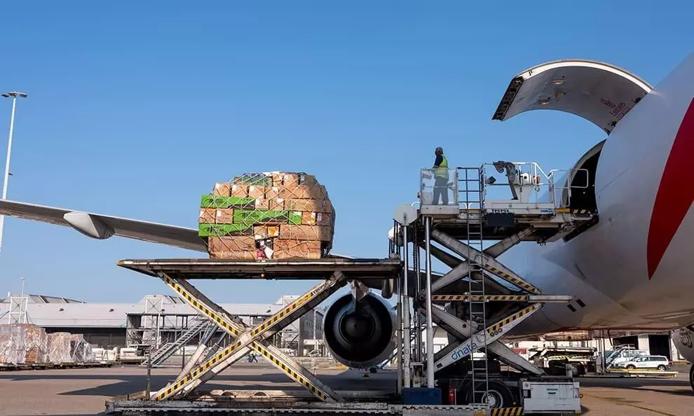Asia Pacific cargo demand drops 10% on weak consumer sentiment Asia Pacific cargo demand drops 10% on weak consumer sentiment