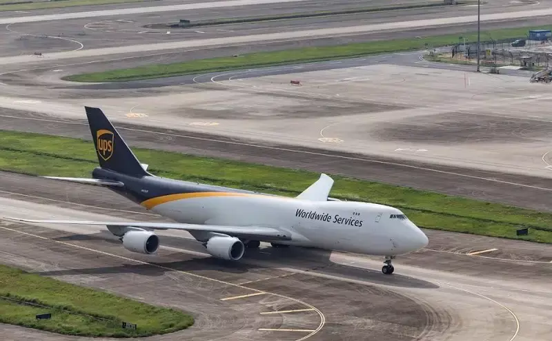 UPS Q4 revenue drops 3% to $27bn UPS Q4 revenue drops 3% to $27bn