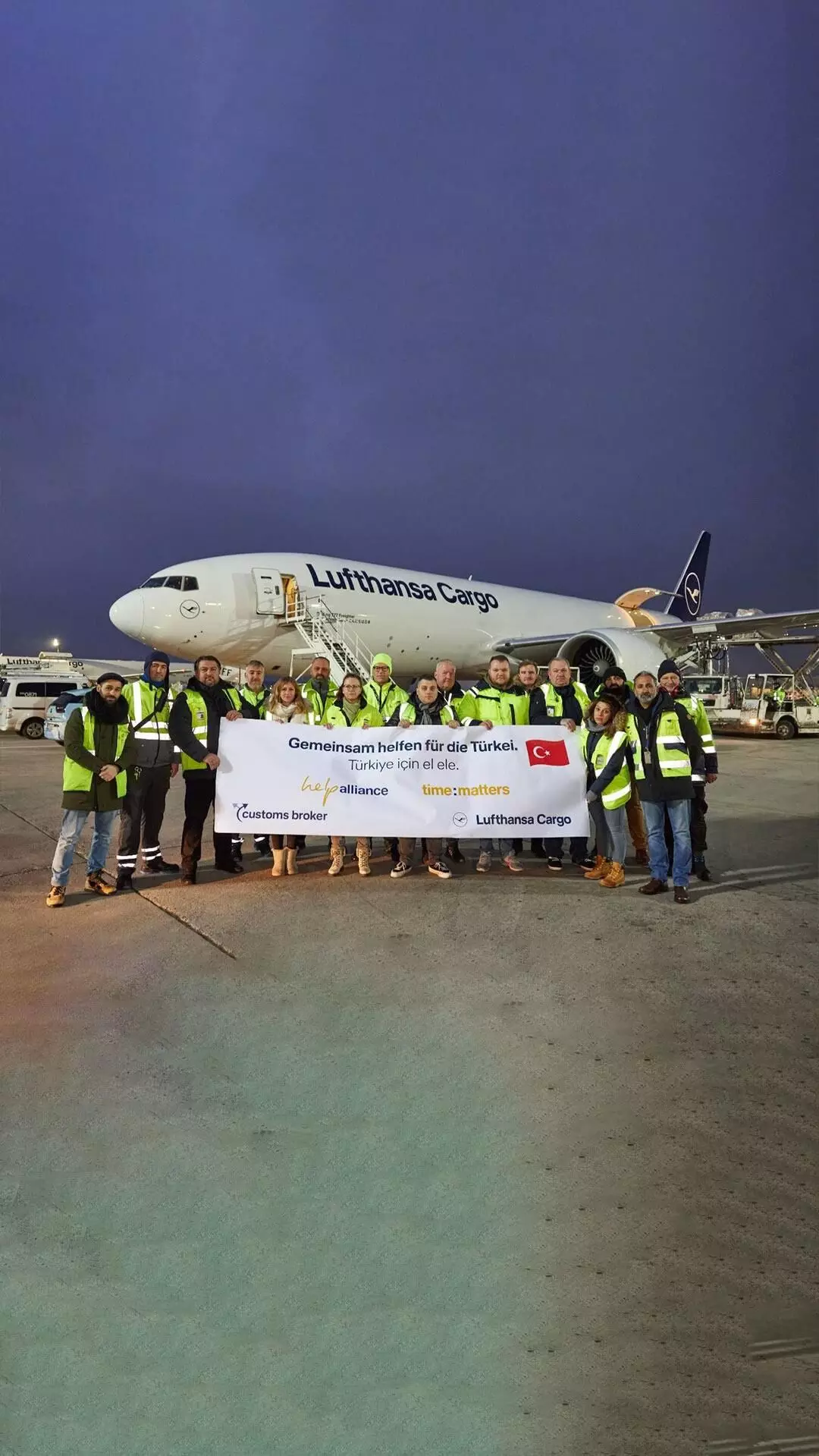 Lufthansa Cargo flies relief supplies to Turkey