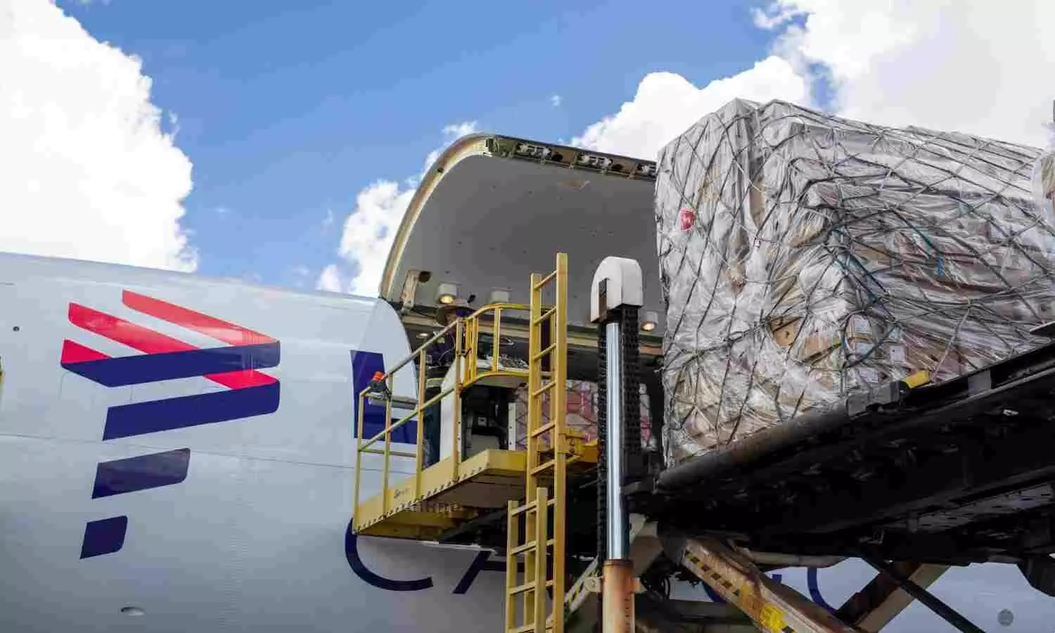 LATAM Cargo delivers 16% more flowers this Valentines Day LATAM Cargo delivers 16% more flowers this Valentines Day