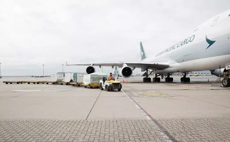 Cathay carries 28% more cargo in Jan Cathay carries 28% more cargo in Jan