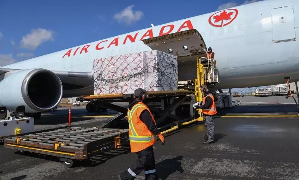 Air Canada 2022 cargo revenue drops 15% to C$1.3bn