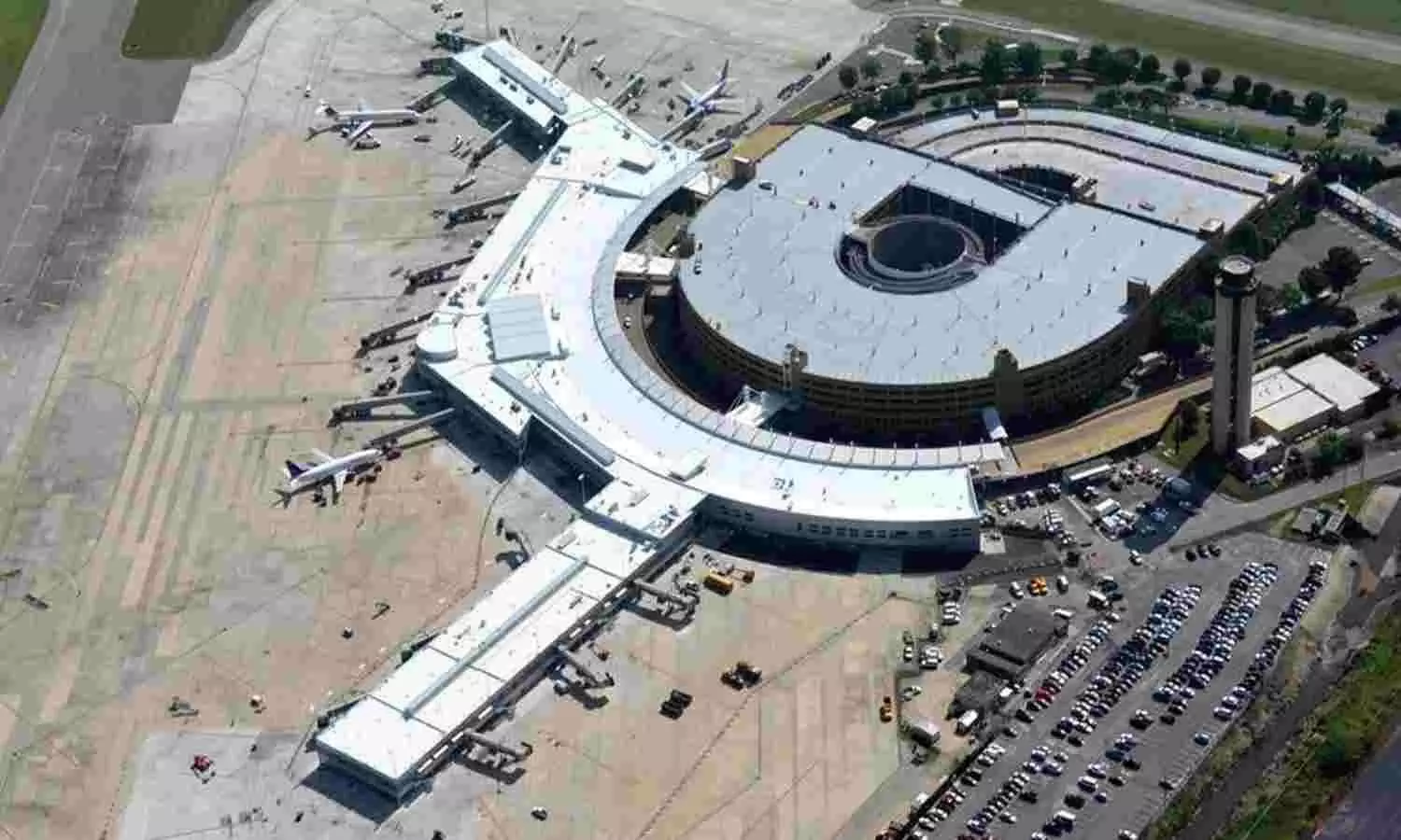 Birmingham-Shuttlesworth International Airport is Alabamas largest airport