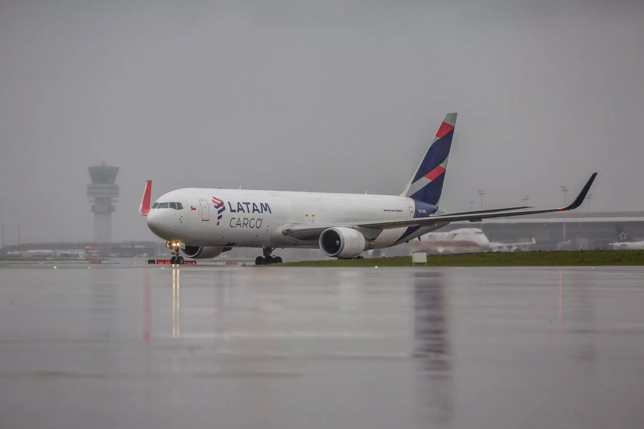 LATAM Cargo connects South America with Brussels Airport