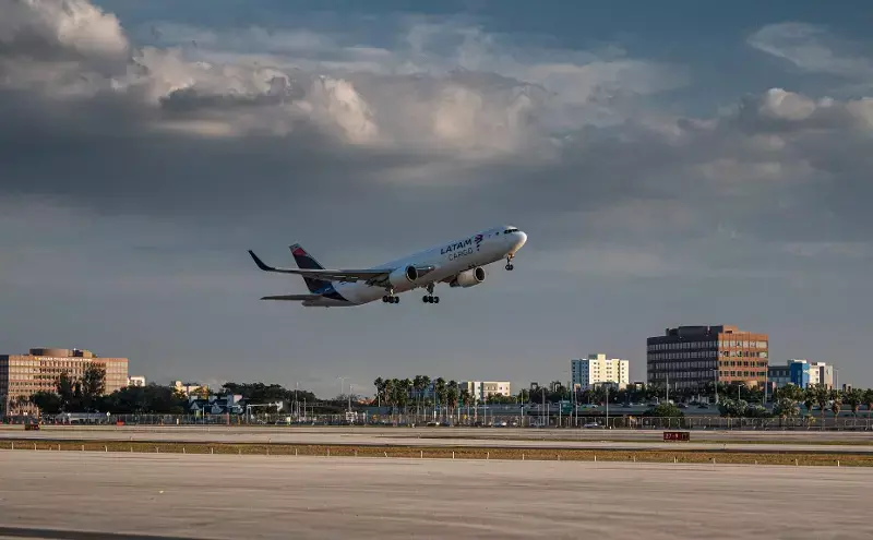 LATAM Cargo develops first ONE Record pilot from South America LATAM Cargo develops first ONE Record pilot from South America