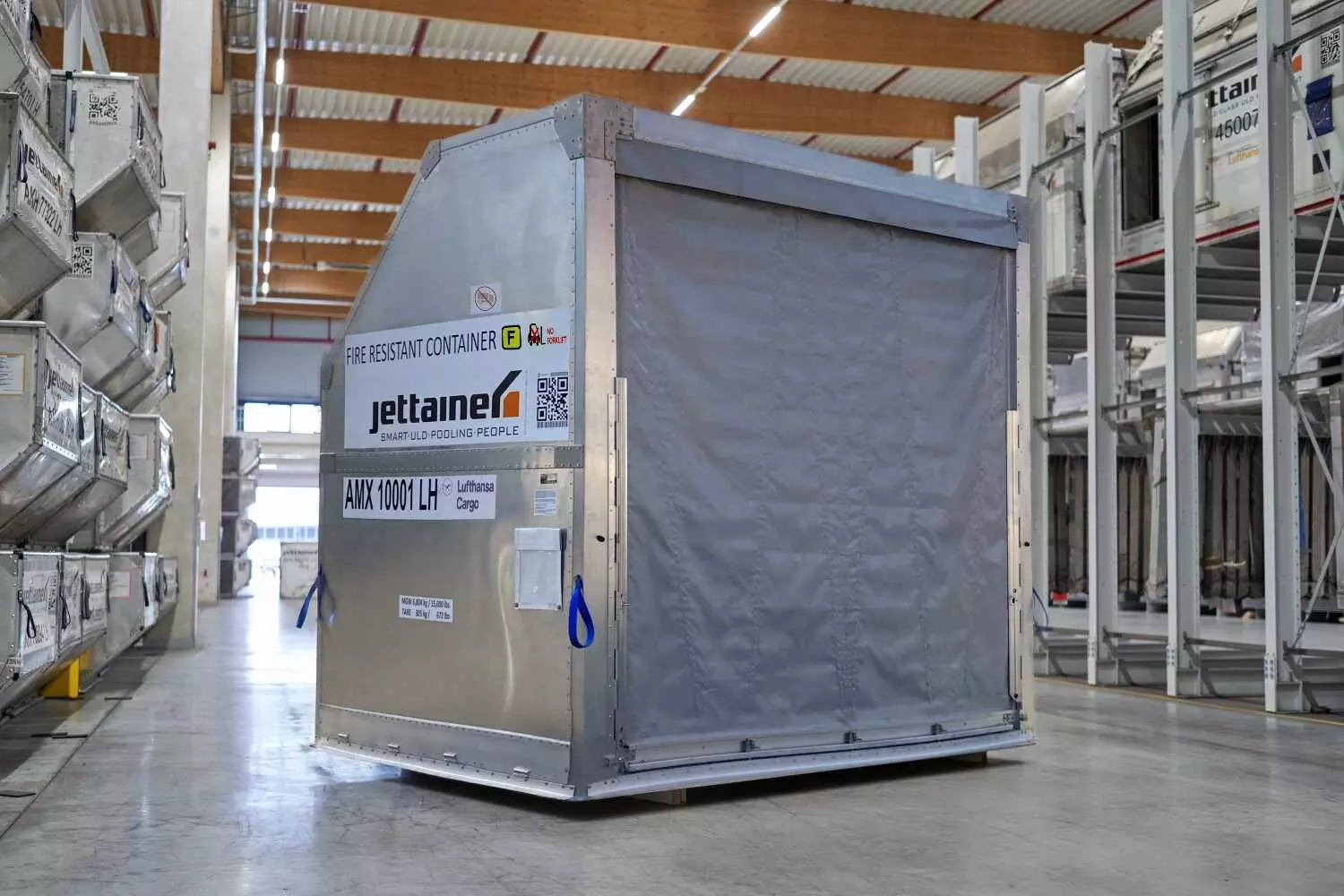 Lufthansa Cargo uses fire-resistant containers from Jettainer Lufthansa Cargo uses fire-resistant containers from Jettainer