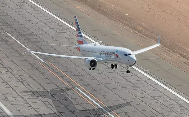 American Airlines Q2 cargo revenue drops 40% American Airlines Q2 cargo revenue drops 40%