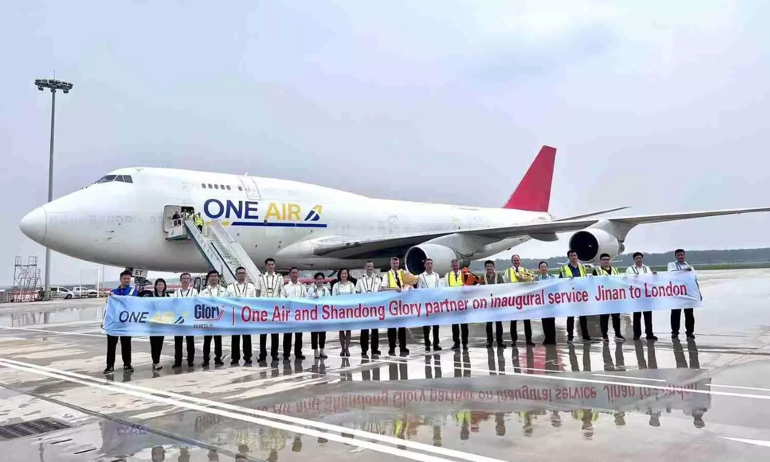 Celebrating in China as One Airs first commercial flight prepares to depart from Jinan-Shandong Celebrating in China as One Airs first commercial flight prepares to depart from Jinan-Shandong