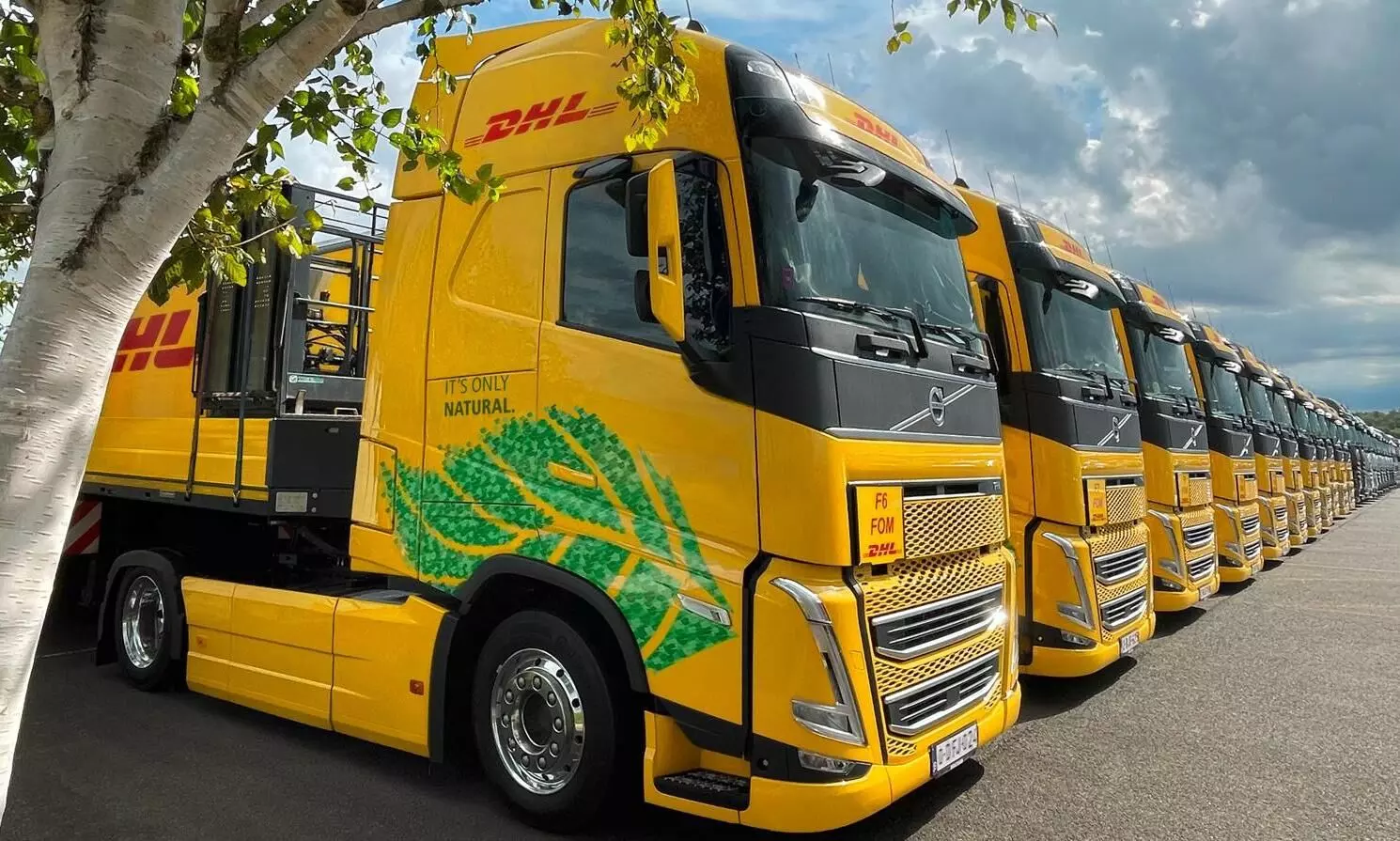 DHL reduces Formula 1 cargo carbon emissions by 83%