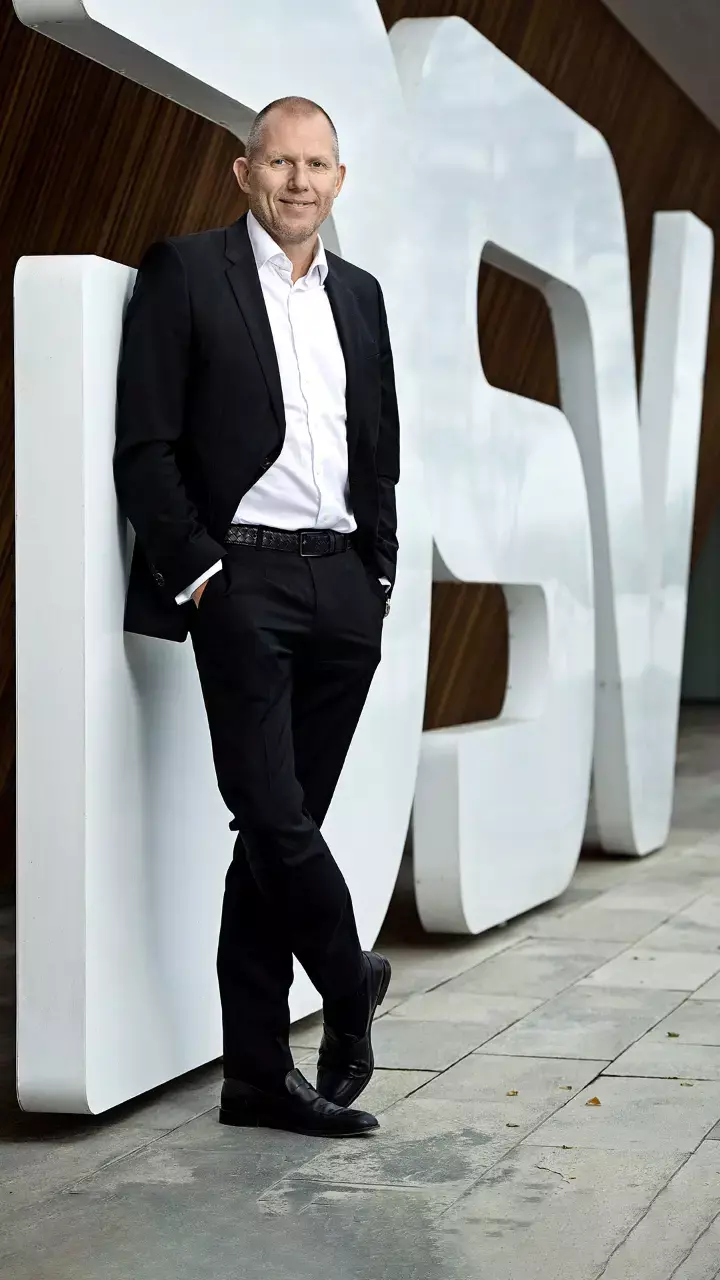 DSV CEO Jens Bjørn Andersen to step down; Jens H. Lund to be new CEO