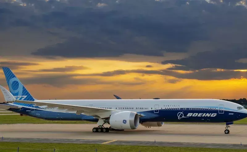 Boeing Q3 revenue up 13%, net loss down to $1.7bn Boeing Q3 revenue up 13%, net loss down to $1.7bn