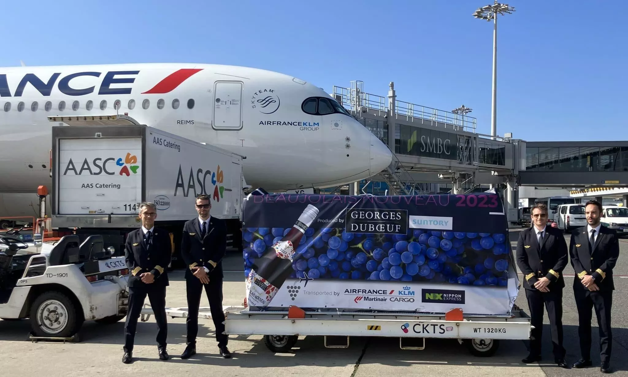 Air France-KLM Q3 cargo revenue down 33% Air France-KLM Q3 cargo revenue down 33%