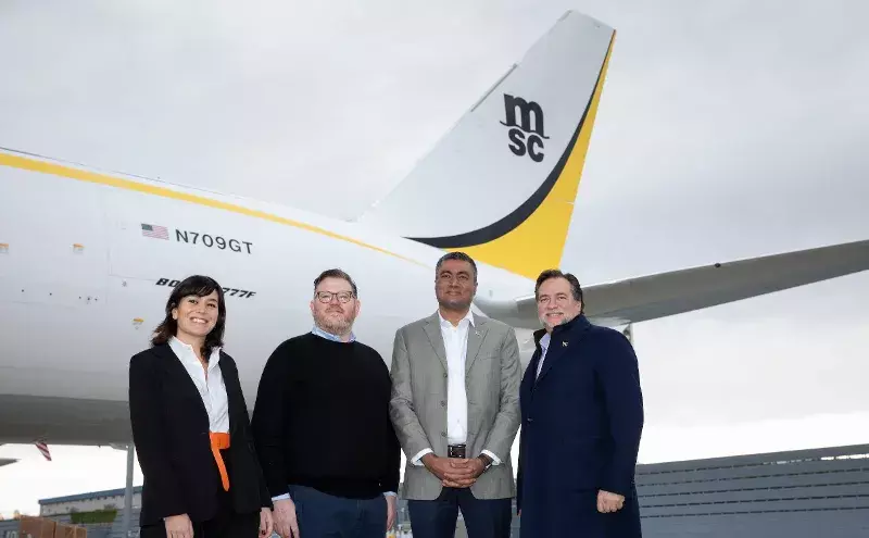 Atlas Air takes delivery of new Boeing 777 freighter Atlas Air takes delivery of new Boeing 777 freighter