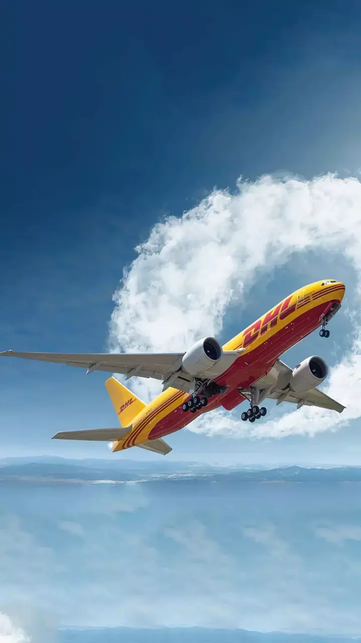Raya Airways taps into SAF for carbon reductions through DHL Express