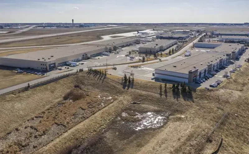 Realterm buys 502,065 sq.ft air cargo facility in Calgary Realterm buys 502,065 sq.ft air cargo facility in Calgary
