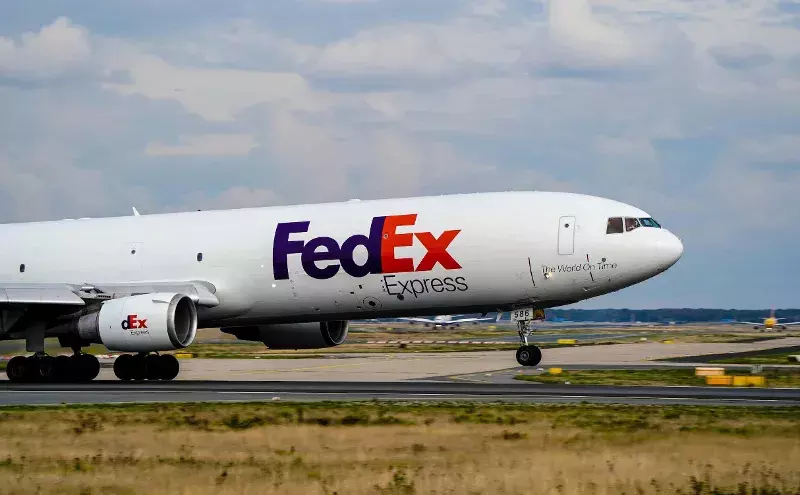 FedEx launches Tricolor campaign to drive Express recast FedEx launches Tricolor campaign to drive Express recast