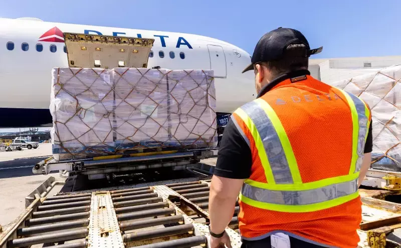 Delta Cargo launches e-commerce solution DeliverDirect Delta Cargo launches e-commerce solution DeliverDirect