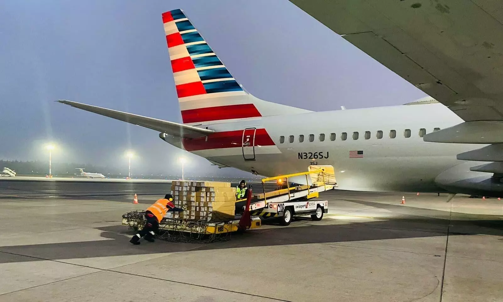 American Airlines Cargo moves more than 1.2mn pounds of flowers American Airlines Cargo moves more than 1.2mn pounds of flowers