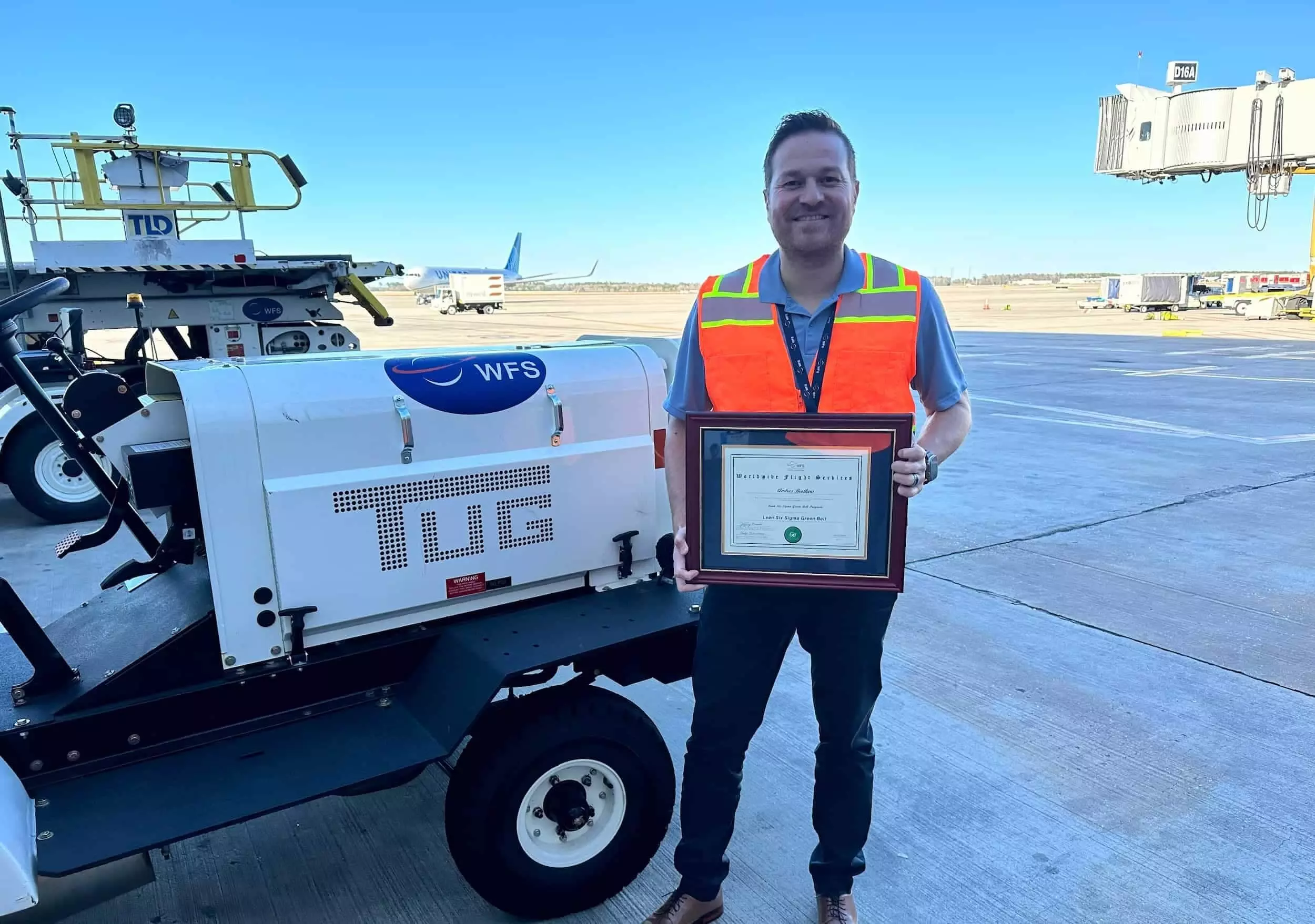 Andres Brothers, Director, Operational Support, Ground Operations, North America, WFS with his Lean Six Sigma Green Belt certificate Andres Brothers, Director, Operational Support, Ground Operations, North America, WFS with his Lean Six Sigma Green Belt certificate