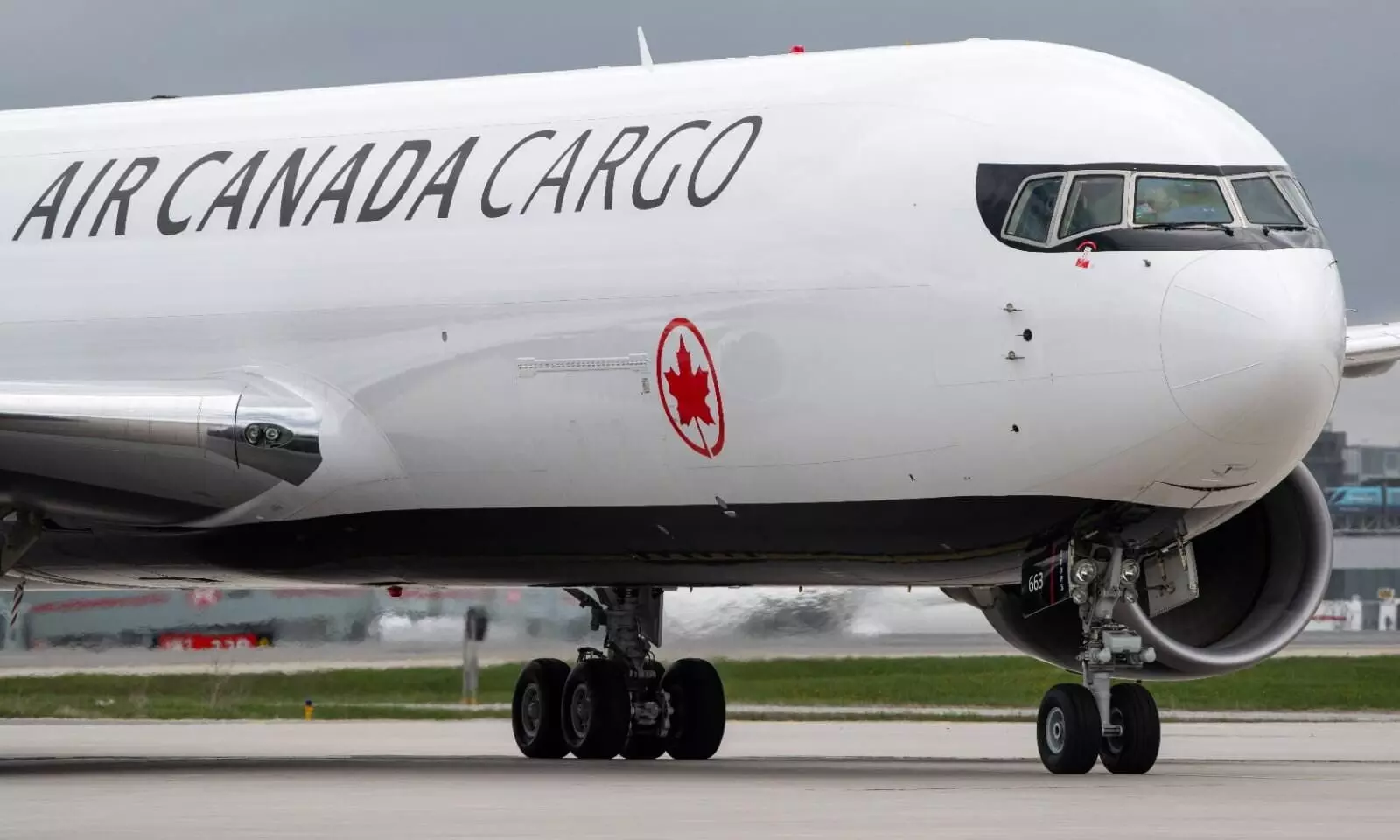Air Canada 2023 cargo revenue down 27