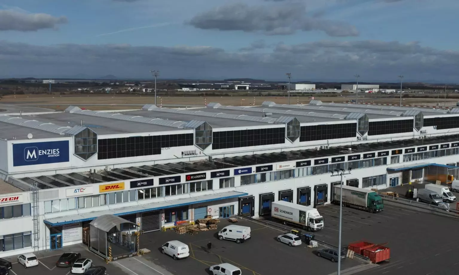 Solar panels at Prague Airport to help Menzies cut emissions