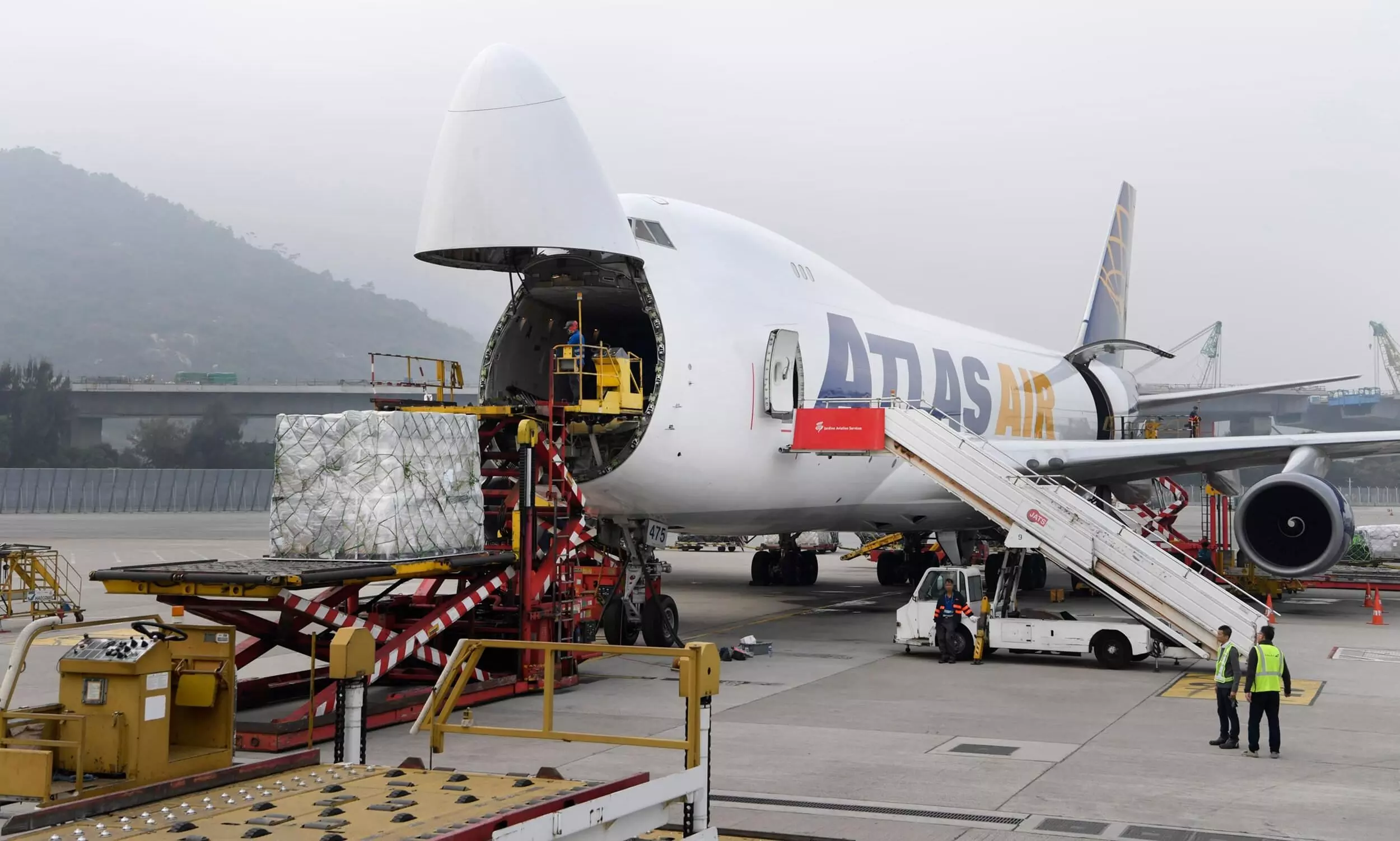 Atlas Air CEO warns of potential capacity shortage amid e-commerce boom