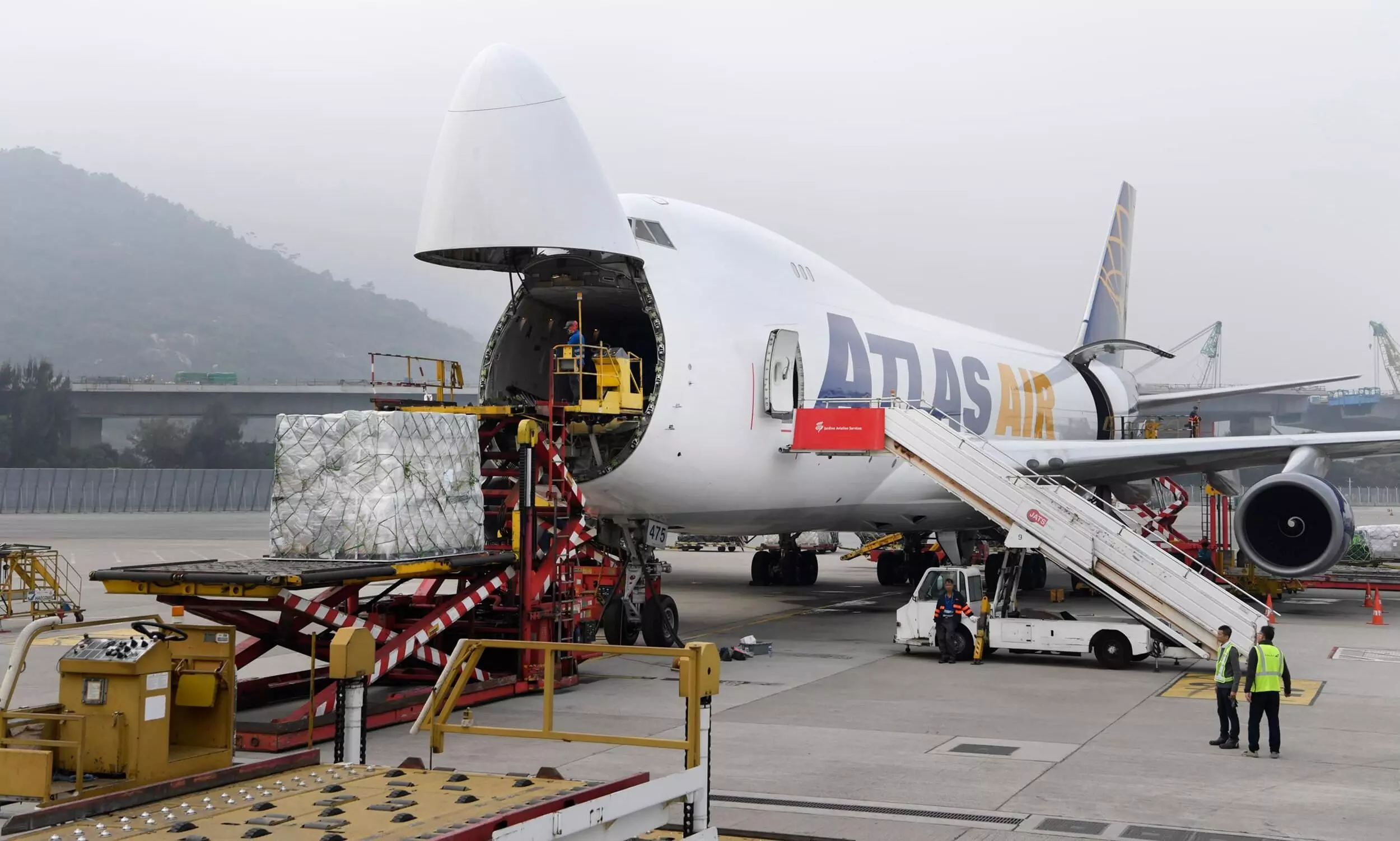 Atlas Air CEO warns of potential capacity shortage amid e-commerce boom Atlas Air CEO warns of potential capacity shortage amid e-commerce boom